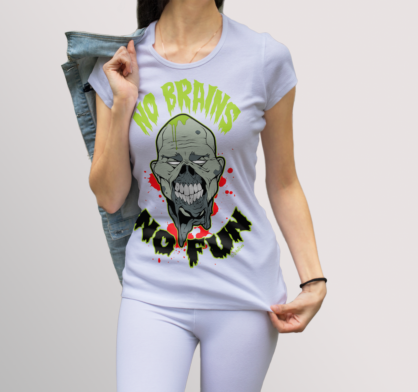 Camiseta Chica No Brains No Fun en blanco